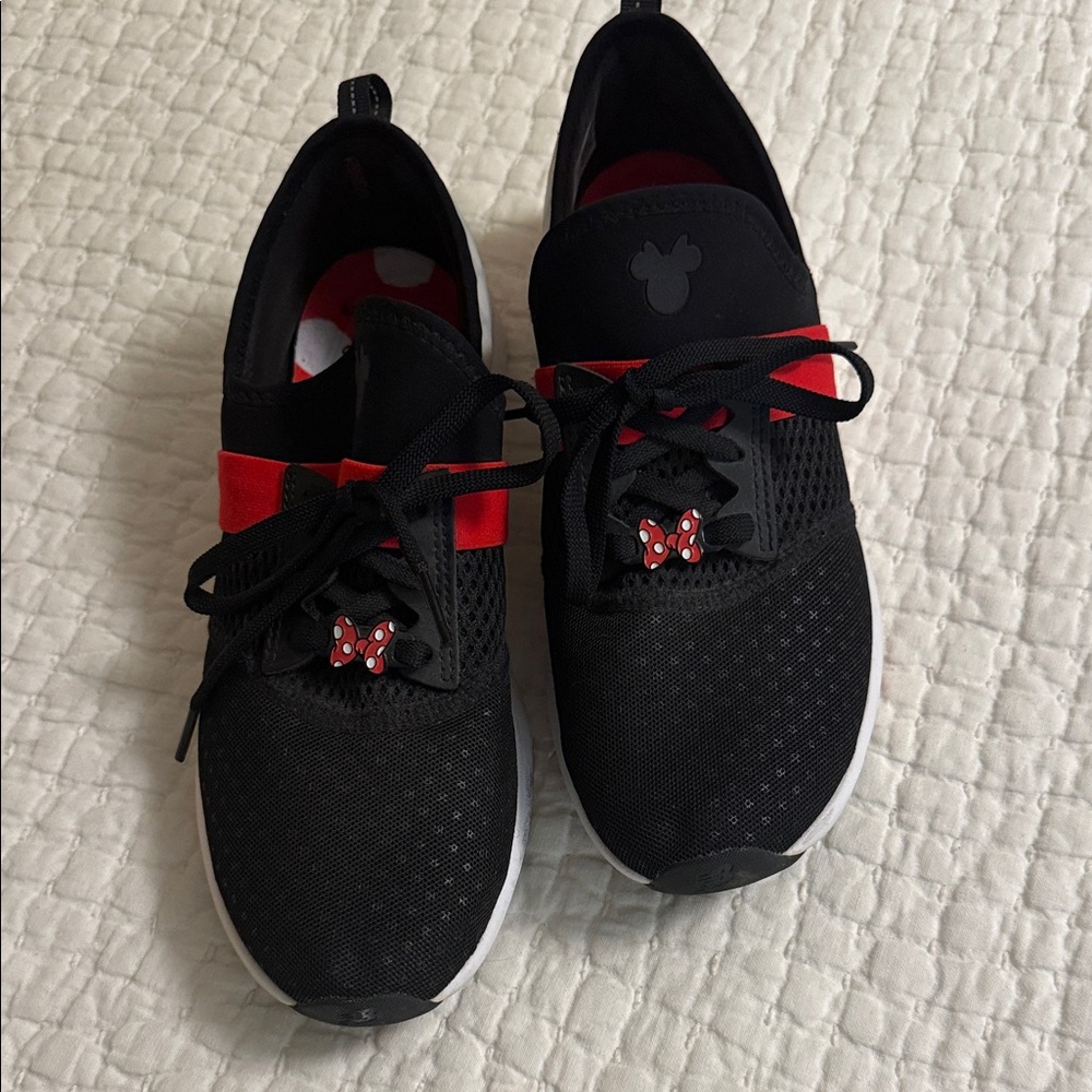 Minnie Mouse New Balance Black Slip-On Sneakers